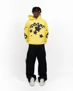 Sp5der Beluga Gold Tracksuit Pose
