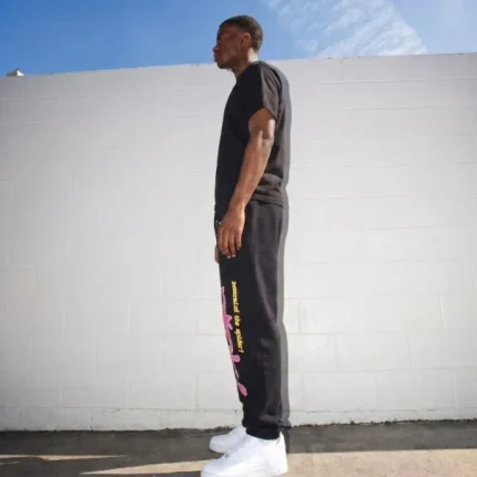 Sp5der PINK Sweatpants Black Side Pose