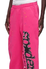 Sp5der PINK V2 Sweatpant Pink Zoom in Pose