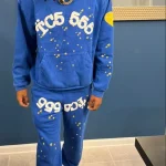 TC5 Sp5der Hoodie – Blue Pose in